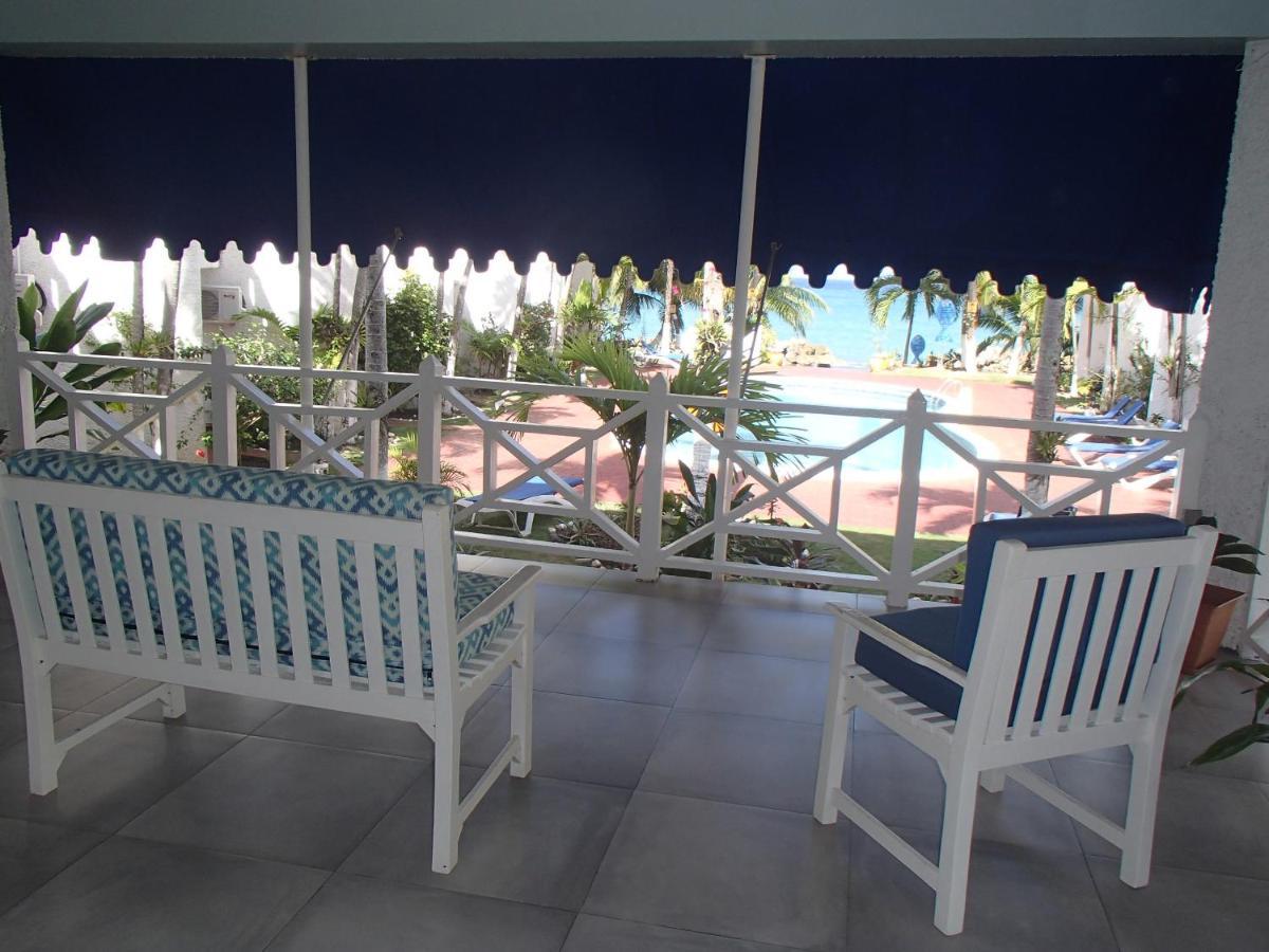 Chrisanns Beach Resort Ocho Rios Exterior foto