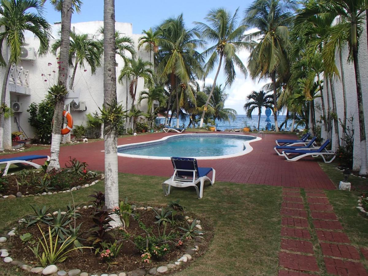Chrisanns Beach Resort Ocho Rios Exterior foto